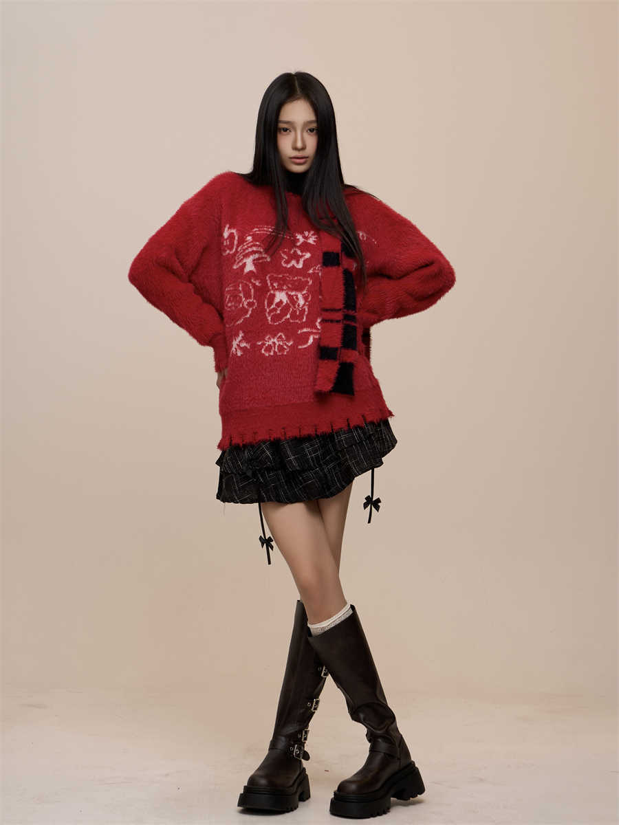 Red Christmas Round Neck Sweater Women's Warm And Loose Sweater