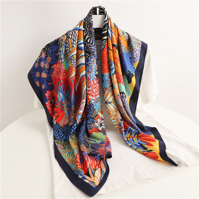Ladies Fashion Simple Retro Printed Square Scarf
