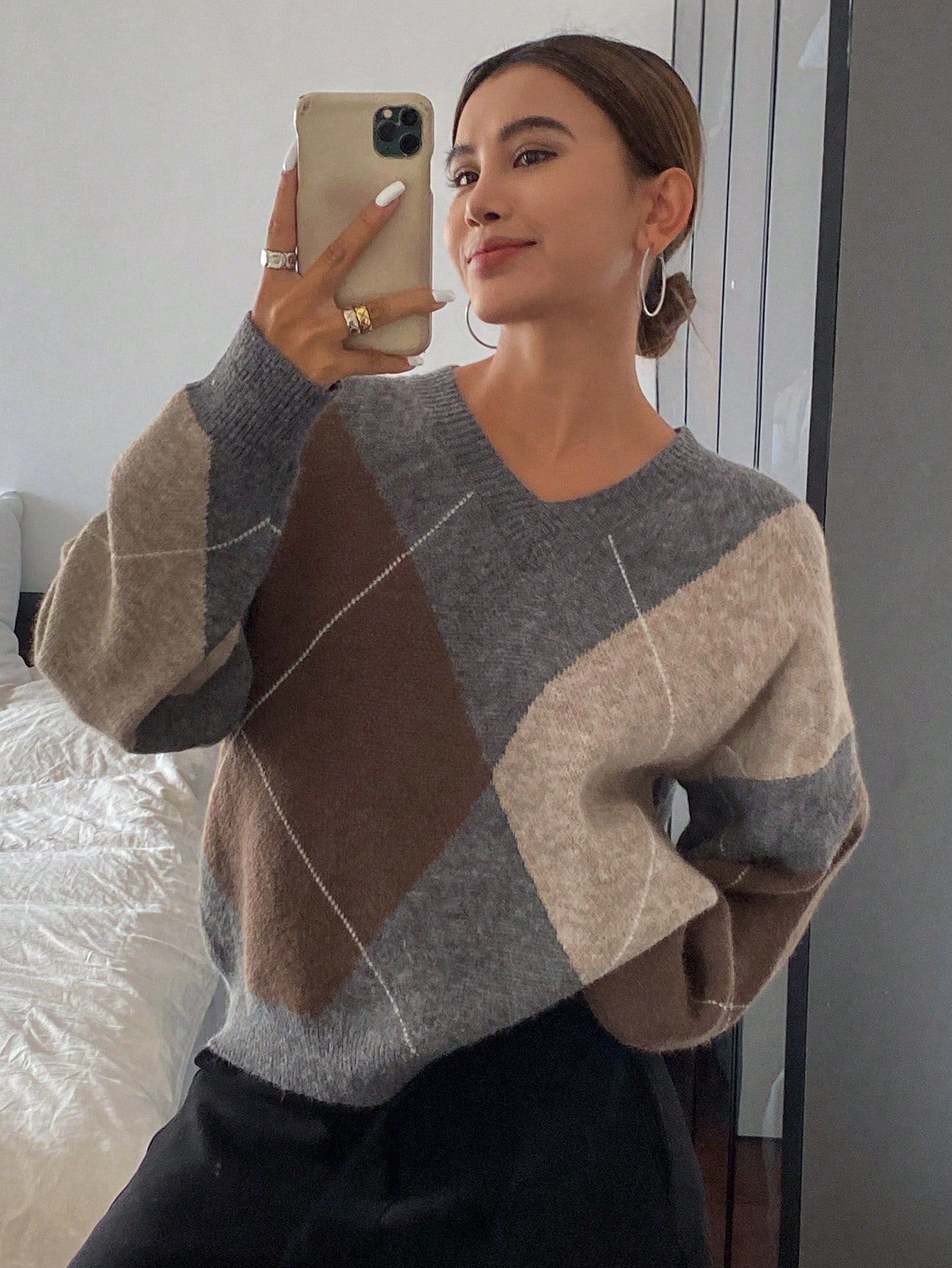 Retro Hit Color Diamond Lattice V-neck Sweater Women's Korean Style Idle Style