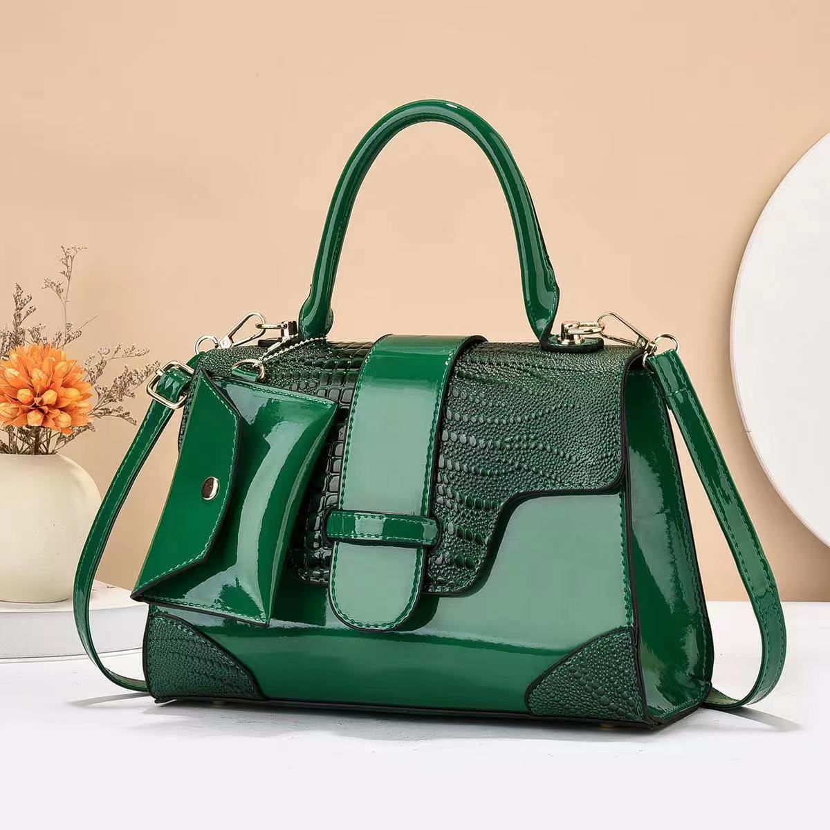 Women's Fashion Large Capacity Shoulder Messenger Bag