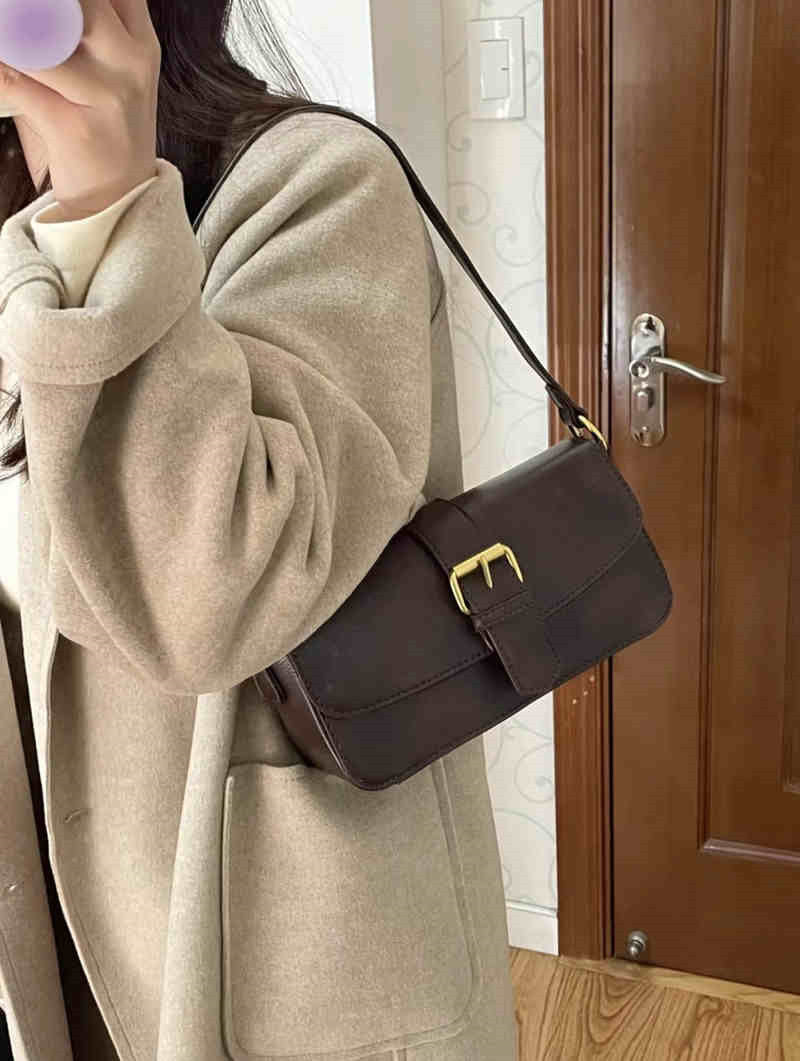 Women's Vintage Simple And Versatile Single Shoulder Crossbody Bag