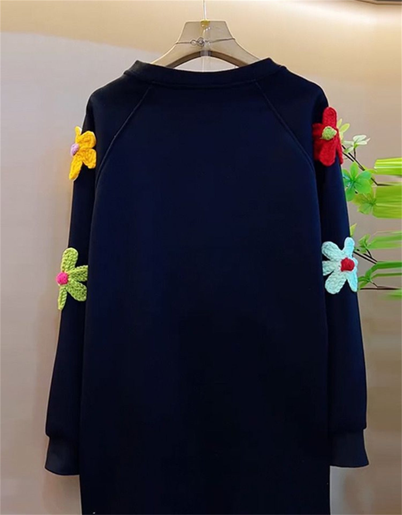 Rundhalset langærmet sweater til efterår og vinter