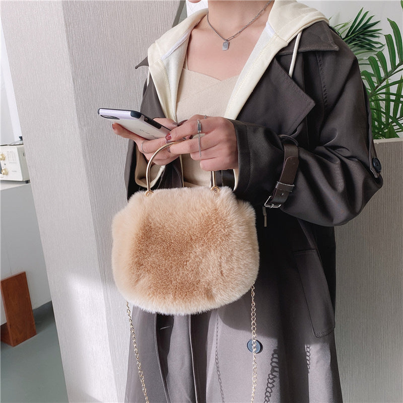 Women's Fashion Chain Plush Crossbody Bag
