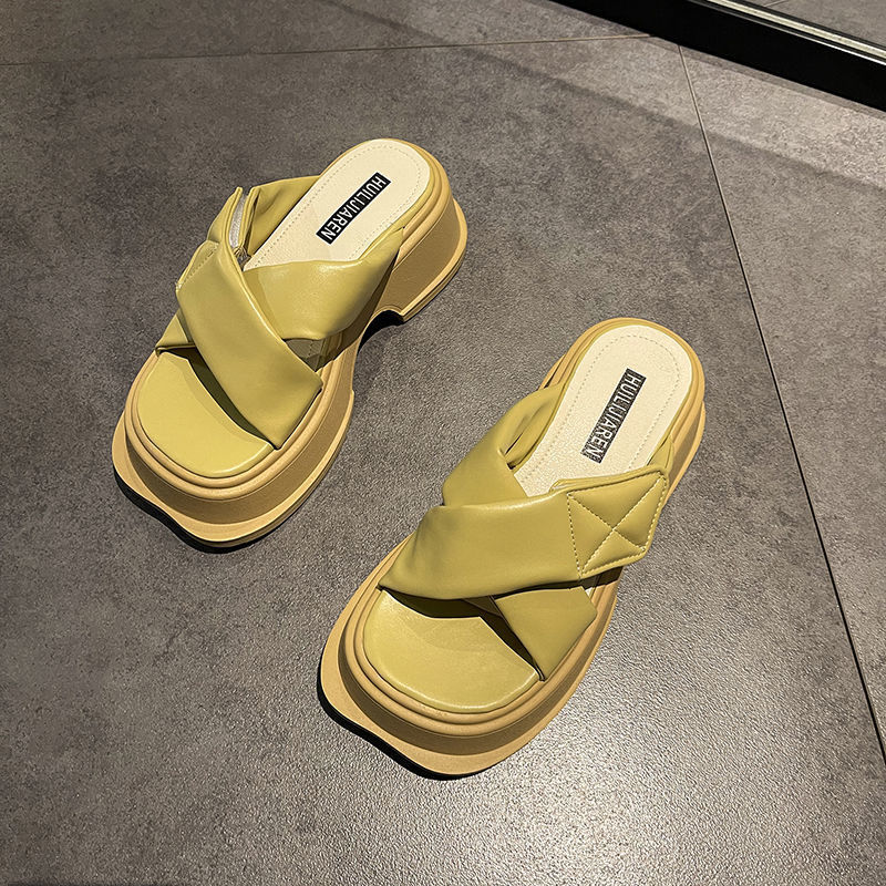 Women's Fashion Versatile Retro Thick Heel Slippers
