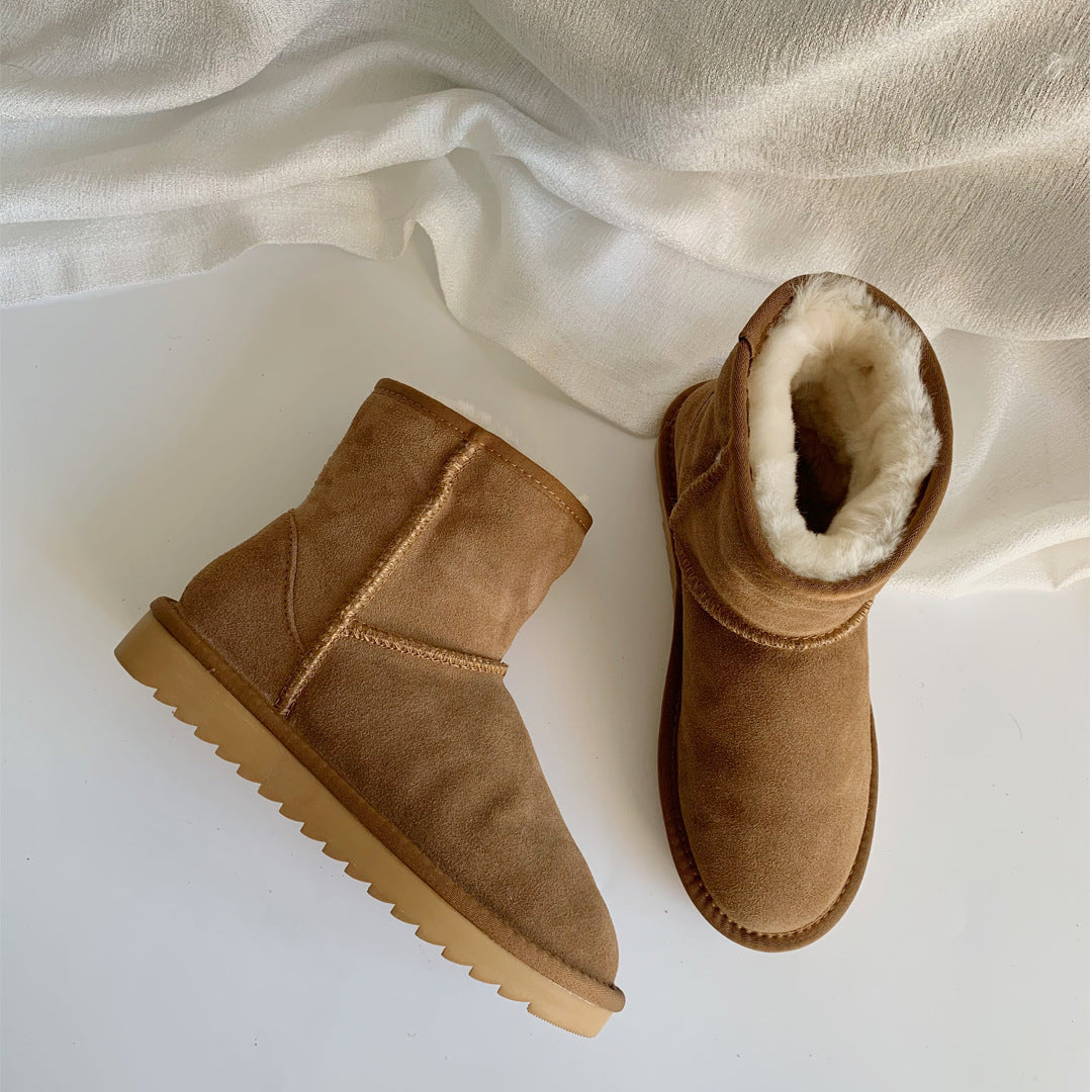 Sneakers i læder til kvinder med kort fleecefor og plateausål