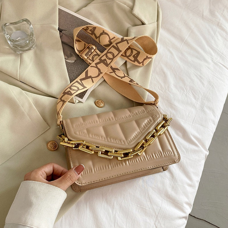 Popular Check Indentation Chain One Shoulder Cross Body