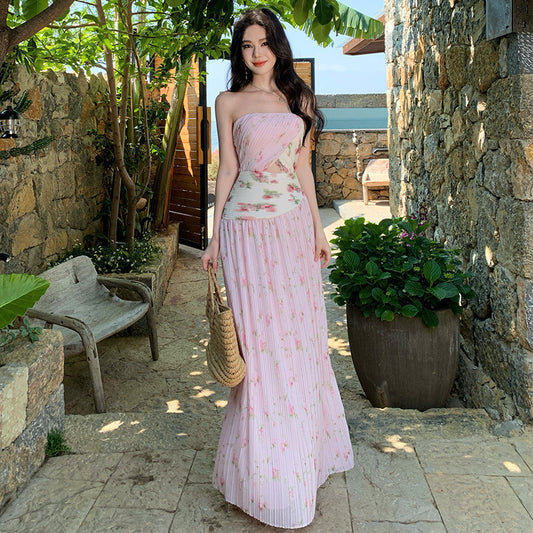 Cinched Figure-flattering Sweet Pleated Dress