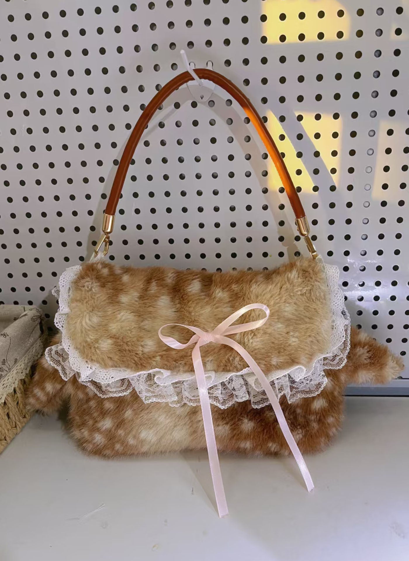 Versatile Bow-tie Tote Underarm Bag