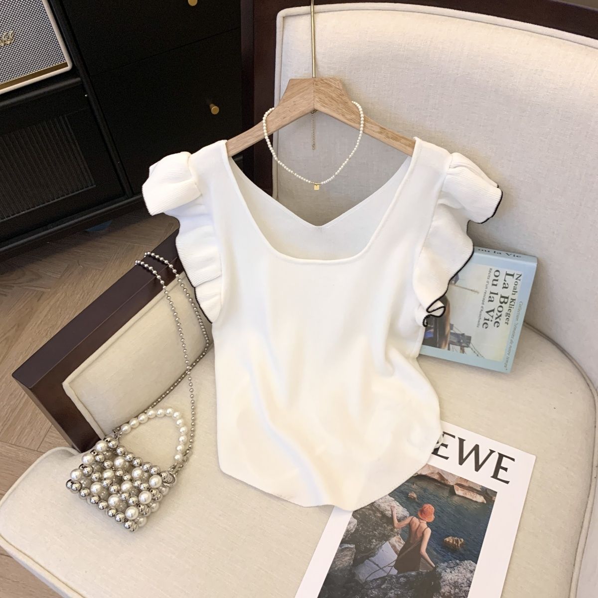 Ruffled Short Sleeves Top Slimming
