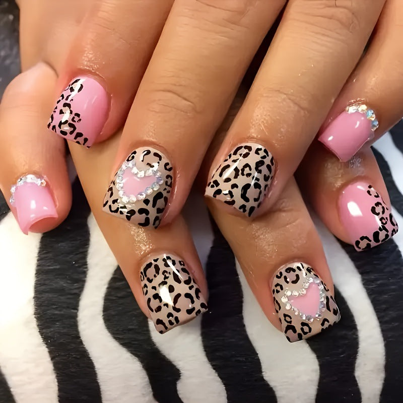 Nail Art High Fashion Simple Rhinestone Butterfly Flower Cow Wear Nail 24 Pieces