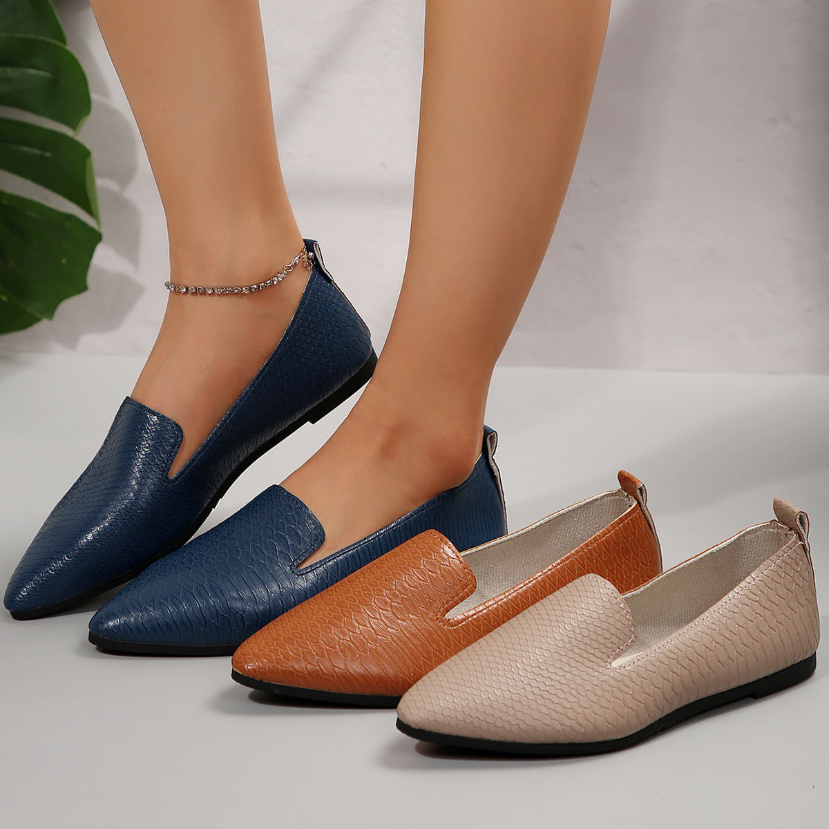 Enkle spidse slangemønstrede flade pumps, slip-on dovnesko til eksport