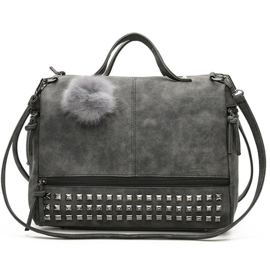 Autumn new women's bag pillow bag European and American fashion matte rivet big bag shoulder bag