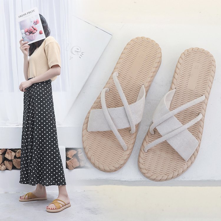 flat sandals and slippers