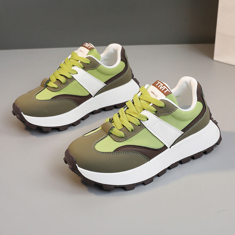 Farvematchende sports damesko åndbar platform