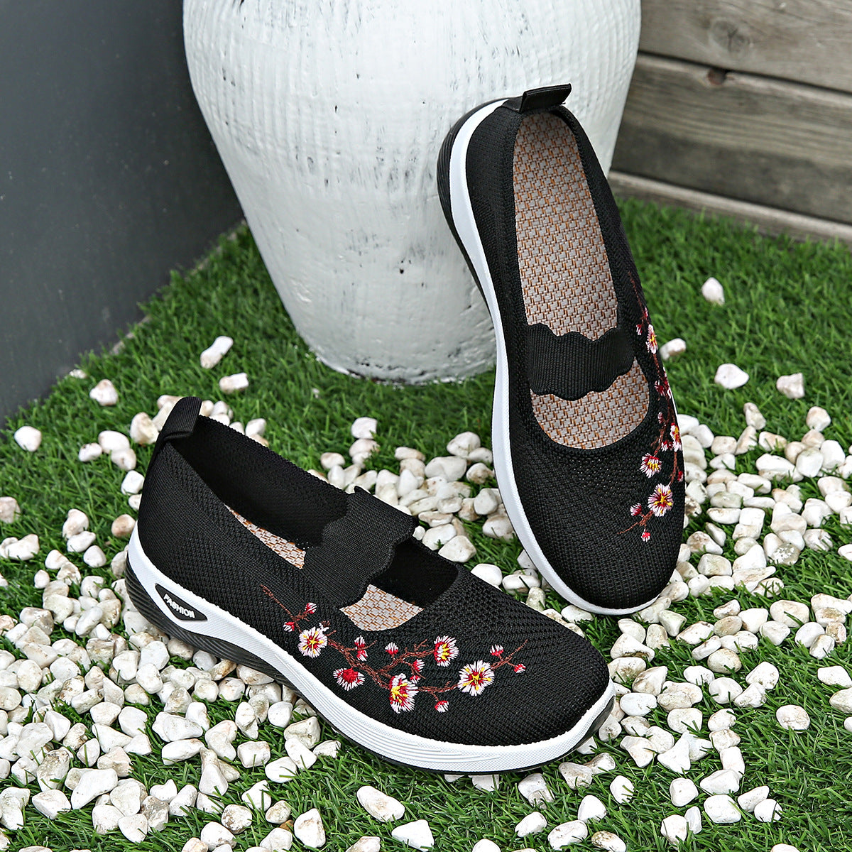 Cloth Shoes Soft Bottom Comfortable Middle-aged And Elderly Mom Shoes