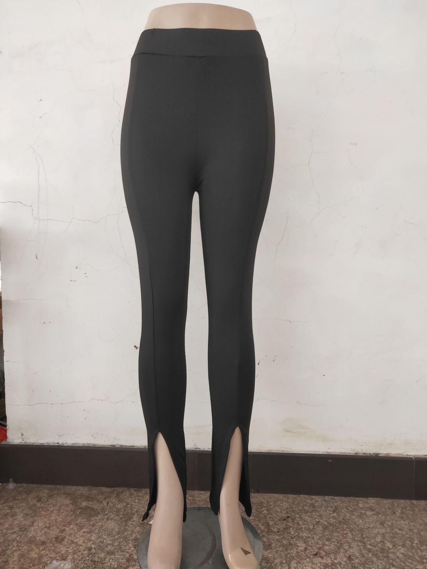 Slim-open micro pants with slim front