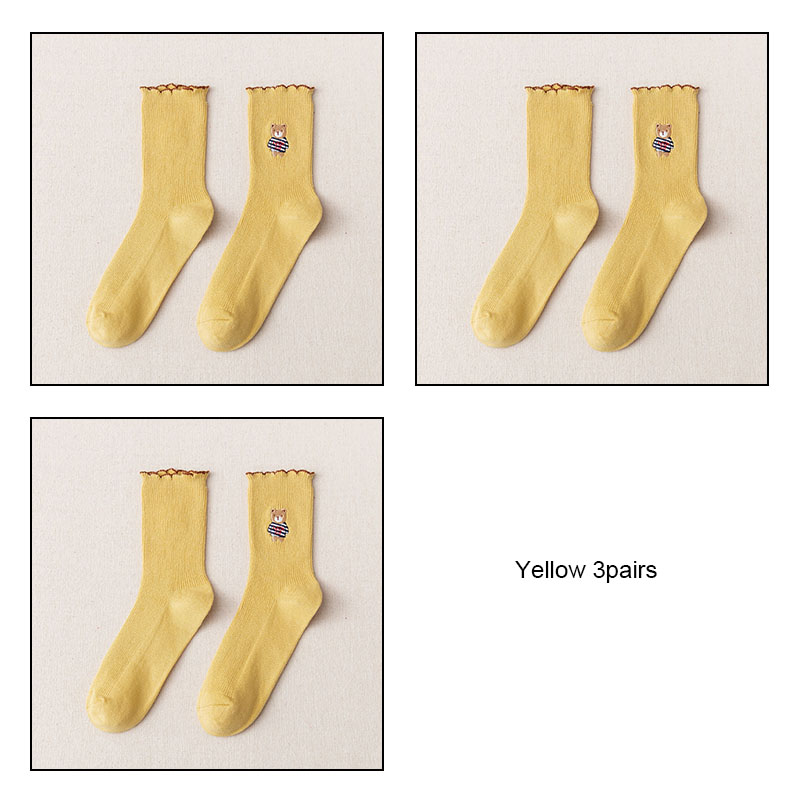 Women's Bear Embroidered Fungus Lace Mid Tube Socks