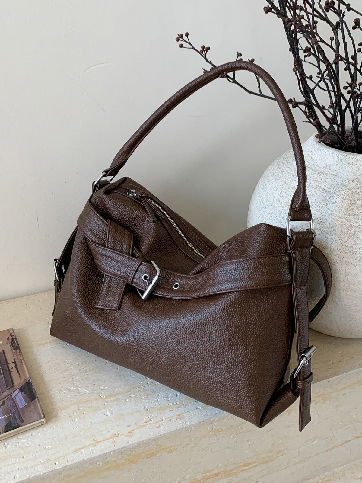 American-style Retro Versatile Biker Bag High-capacity Edgy Underarm Bag For Bold