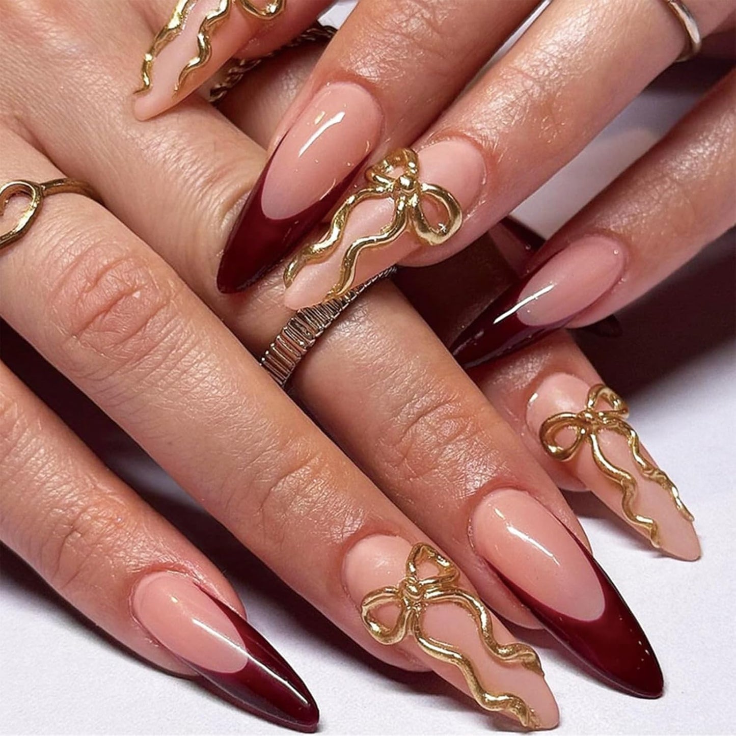 Press on Nails Medium Square Chrome Acrylic Glossy Glue on Artificial Squoval Aurora Pearl Flash Stick on False Nails with Design 24 Pcs