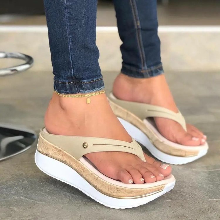 Cross-border European And American Slippers Summer Flip Flops Thick Bottom