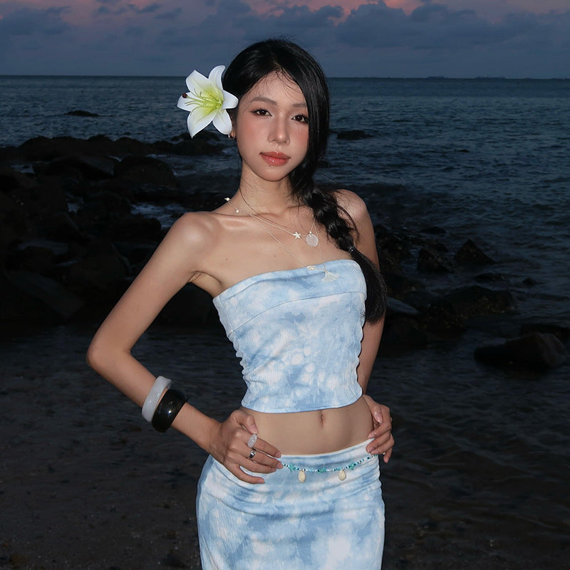 Sexy Form-fitting Tube Top With Midriff-baring Design Paired With A High-waisted Elegant Dress