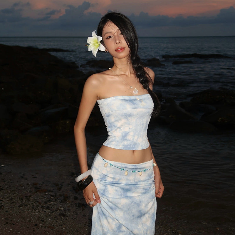 Sexy Form-fitting Tube Top With Midriff-baring Design Paired With A High-waisted Elegant Dress