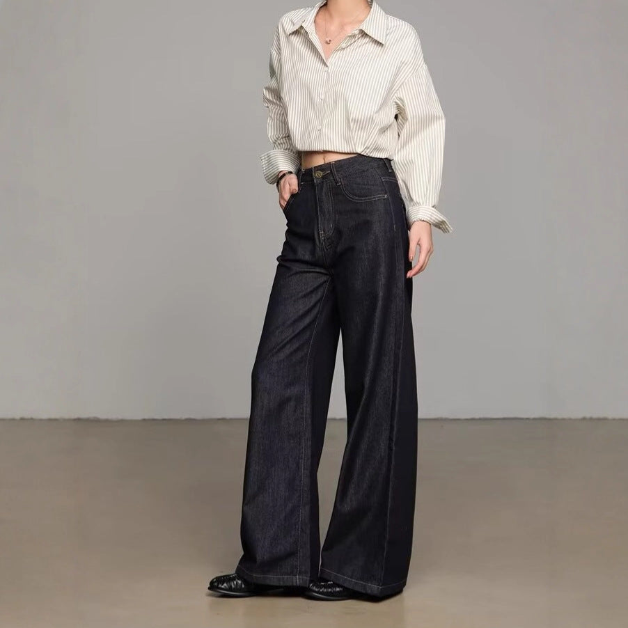 Mørkeblå løstsiddende denimjeans med vide ben