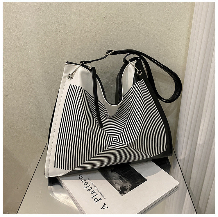 Large Capacity Crossbody Women's Shoulder Trend Casual Tote Bag