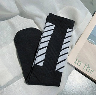 Popularlogo hip-hop long tube cotton socks