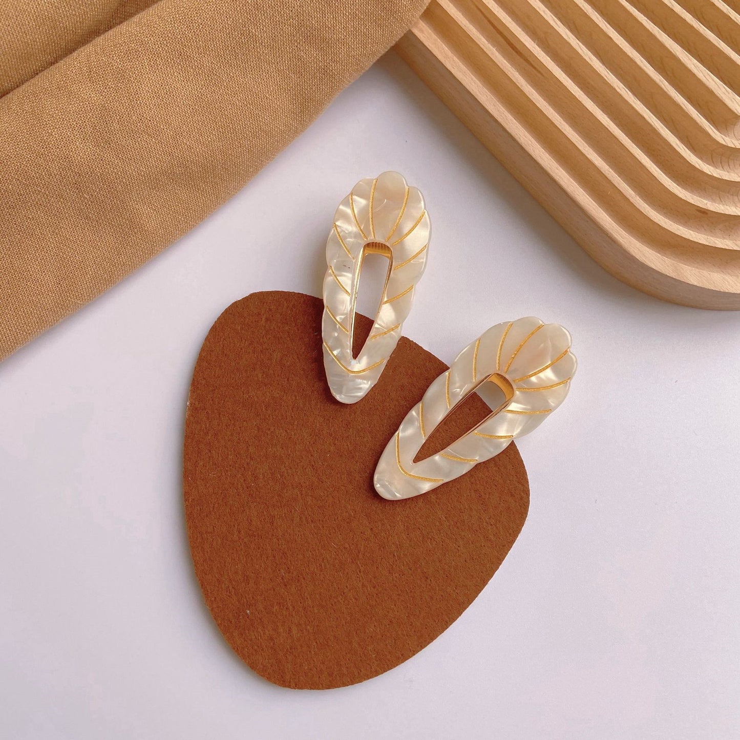 Acrylic Barrettes Scribing Wavy Edge
