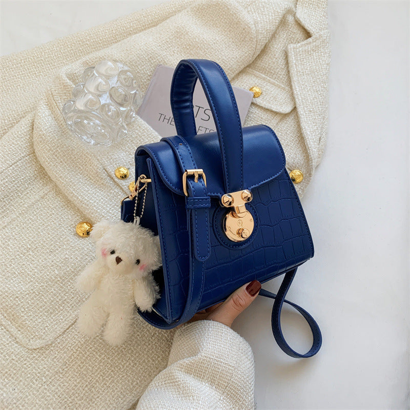 Women's Versatile Fashion Messenger Handbag