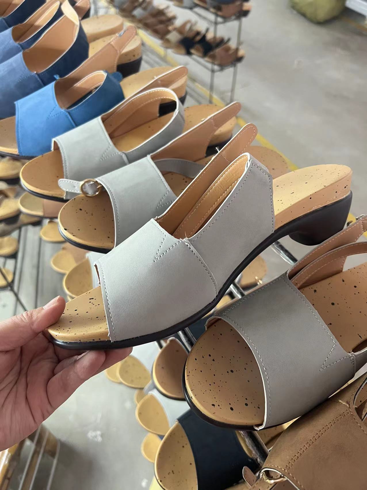 Summer New Style Fish Mouth Buckle Thick Heel Large Size Fashion Sandals