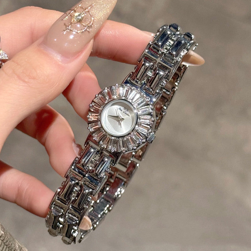 Luxury Niche High-end Watch With A Dazzling Diamond-studded Gold Designstylish And Sophisticated For Women