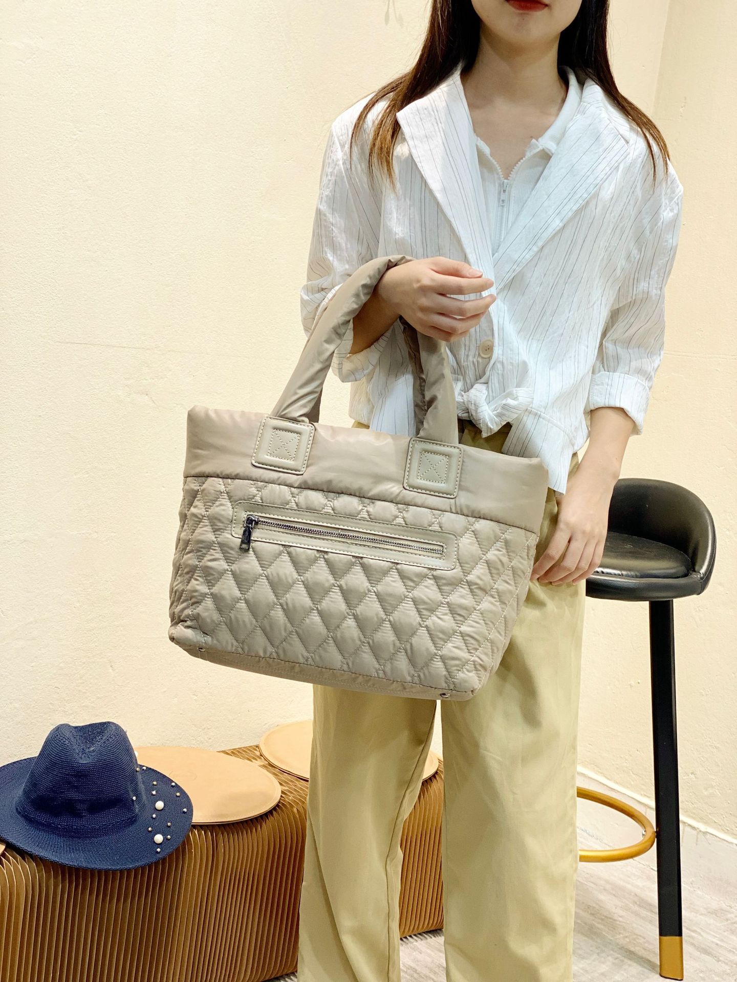 Portable Shoulder-back Down Female Bag