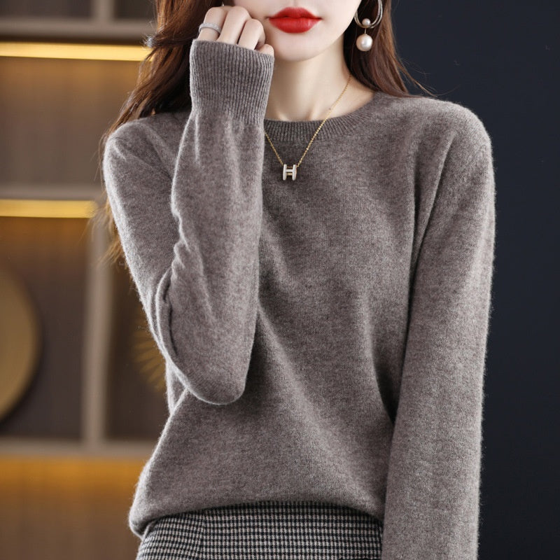 Women's Round Neck Sweater Loose Knitted Bottoming Sweater