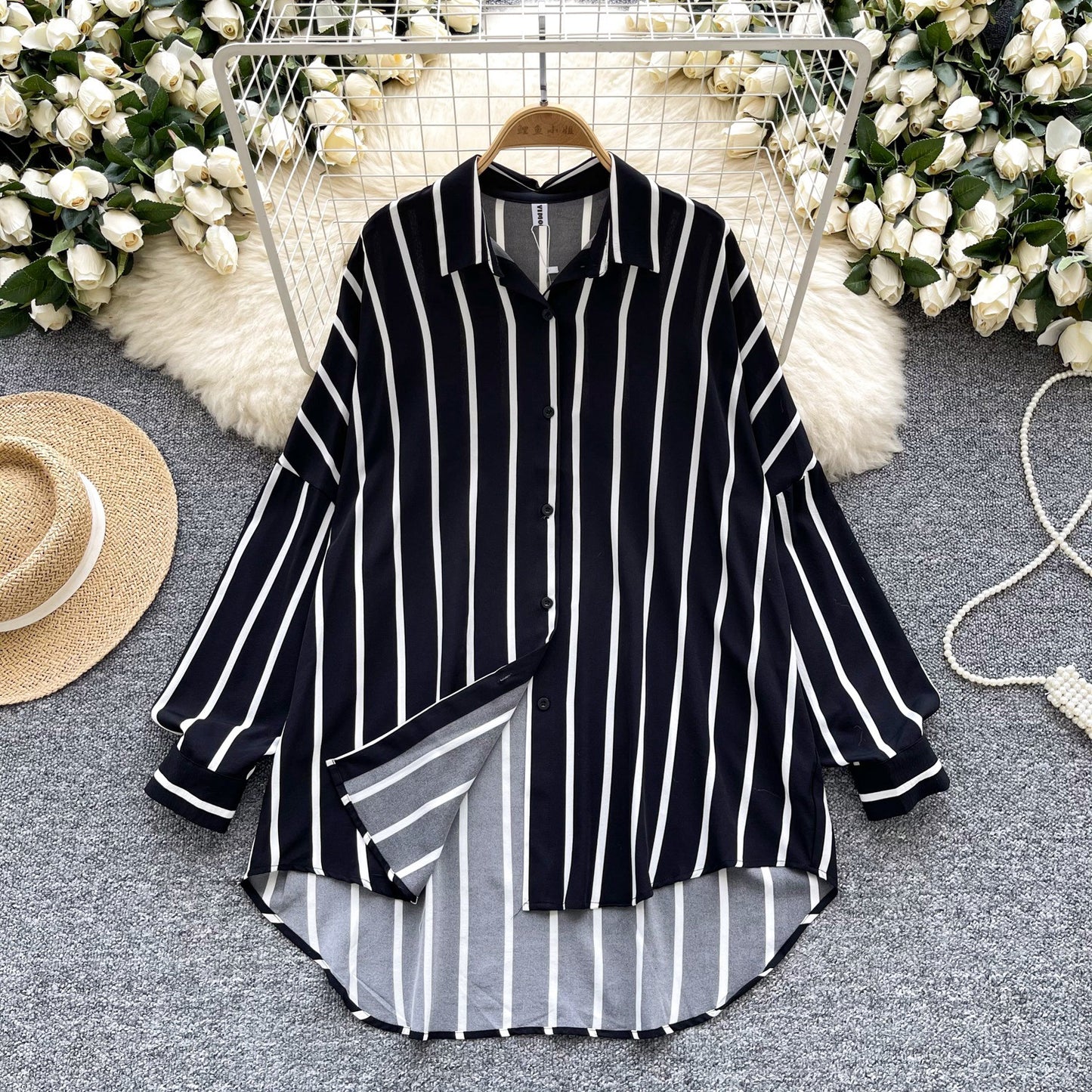 Loose, Mid-length Plus-size Shirt That Looks Slimming And Stylish
