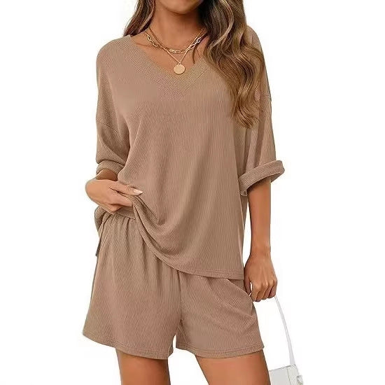 Womens Casual Commuter Two-Piece Set Short-Sleeve T-Shirt And Cropped Shorts