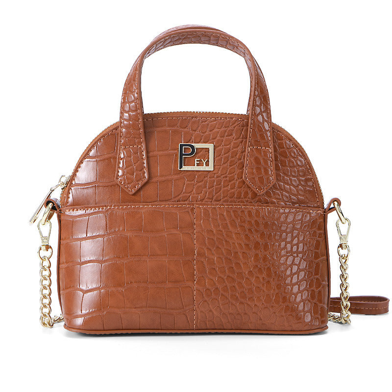 Large capacity shoulder bag