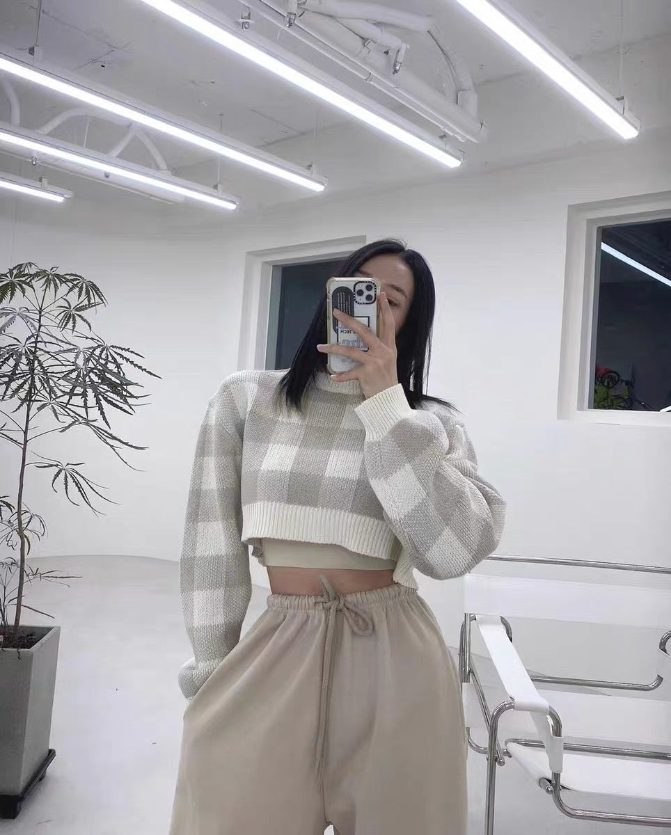 Women's Early Autumn Short And Thin Sweater