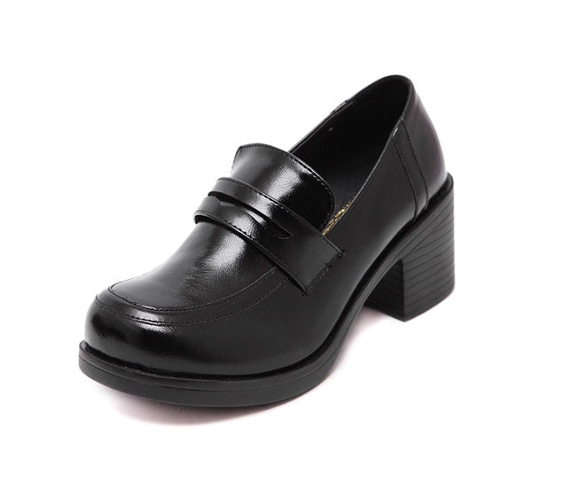 Spring and Autumn England retro women's shoes college wind Japanese uniform shoes thick with single shoes paint Pissen female round head small shoes