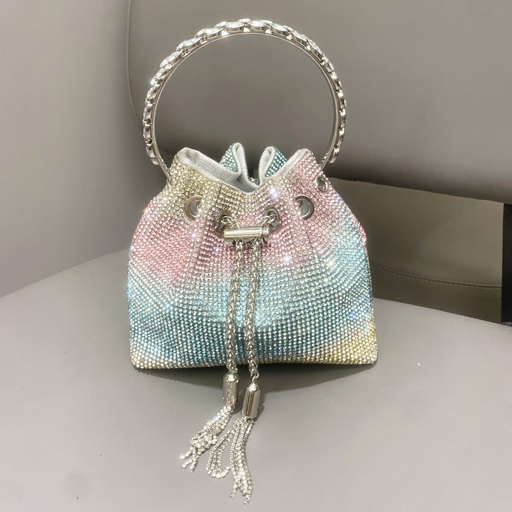 Taske med diamanter, håndtag og skulderrem/crossbody-strop