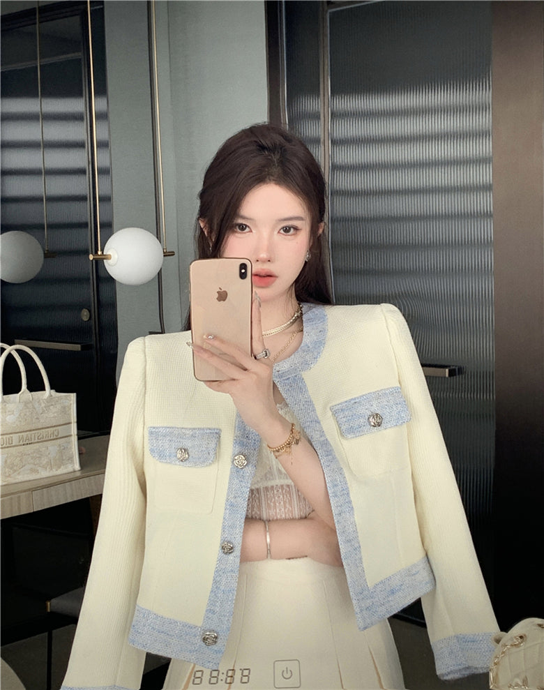 Single Breasted Contrasting Korean Top