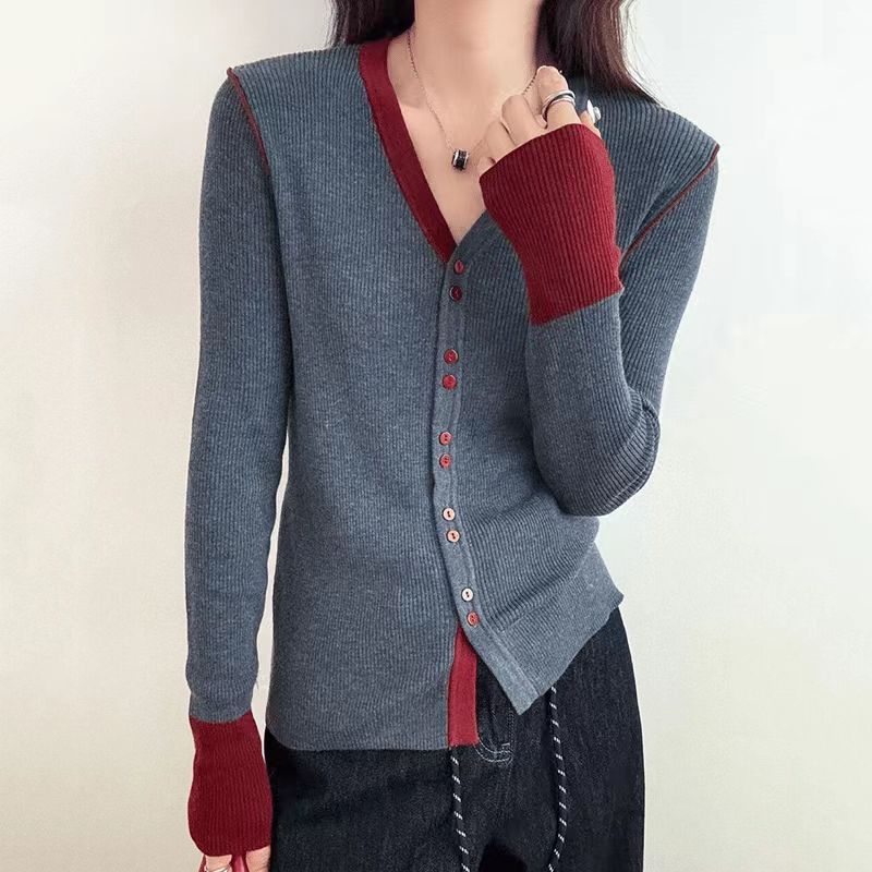 Women's Long-sleeved Bottoming Shirt Autumn Commuter Age-reducing Cardigan Top