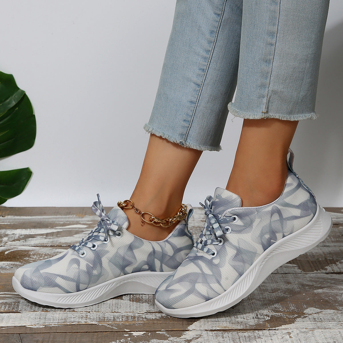 Women's Color Matching Casual Low-top Sneaker