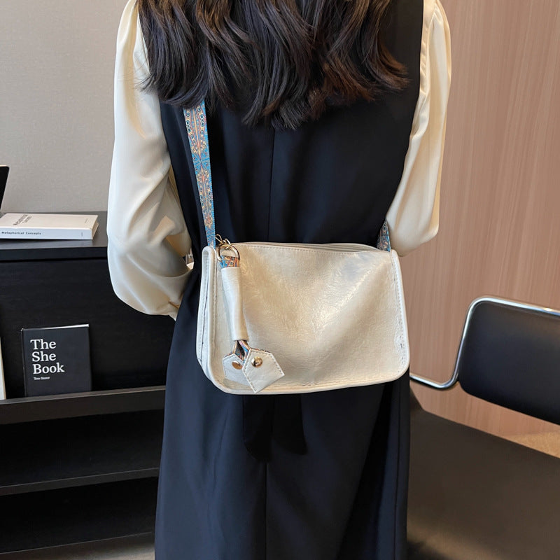 Casual Single Shoulder Solid Color Large Capacity Wide Shoulder Strap Bag
