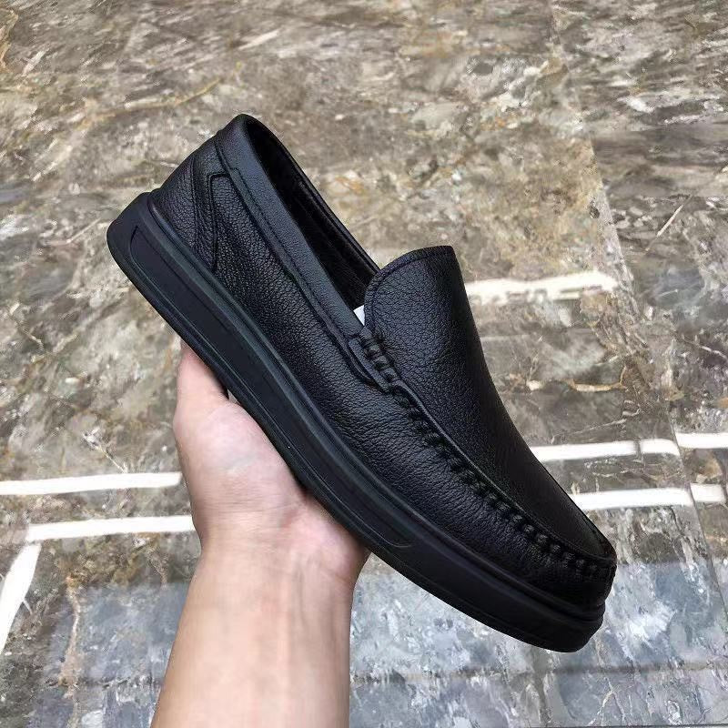New Soft Leather Slip On Loafers With A Soft Upper