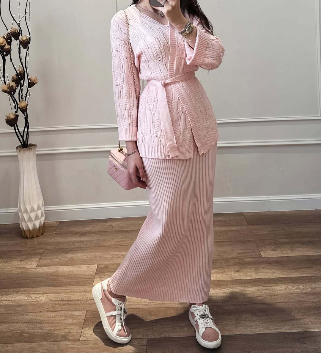 V-neck Cardigan With Tie Details, A Loose-fitting, Versatile Knit Sweater Dress Set