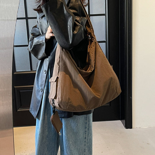Large-capacity Crossbody Bag Women's Casual Sports One-shoulder