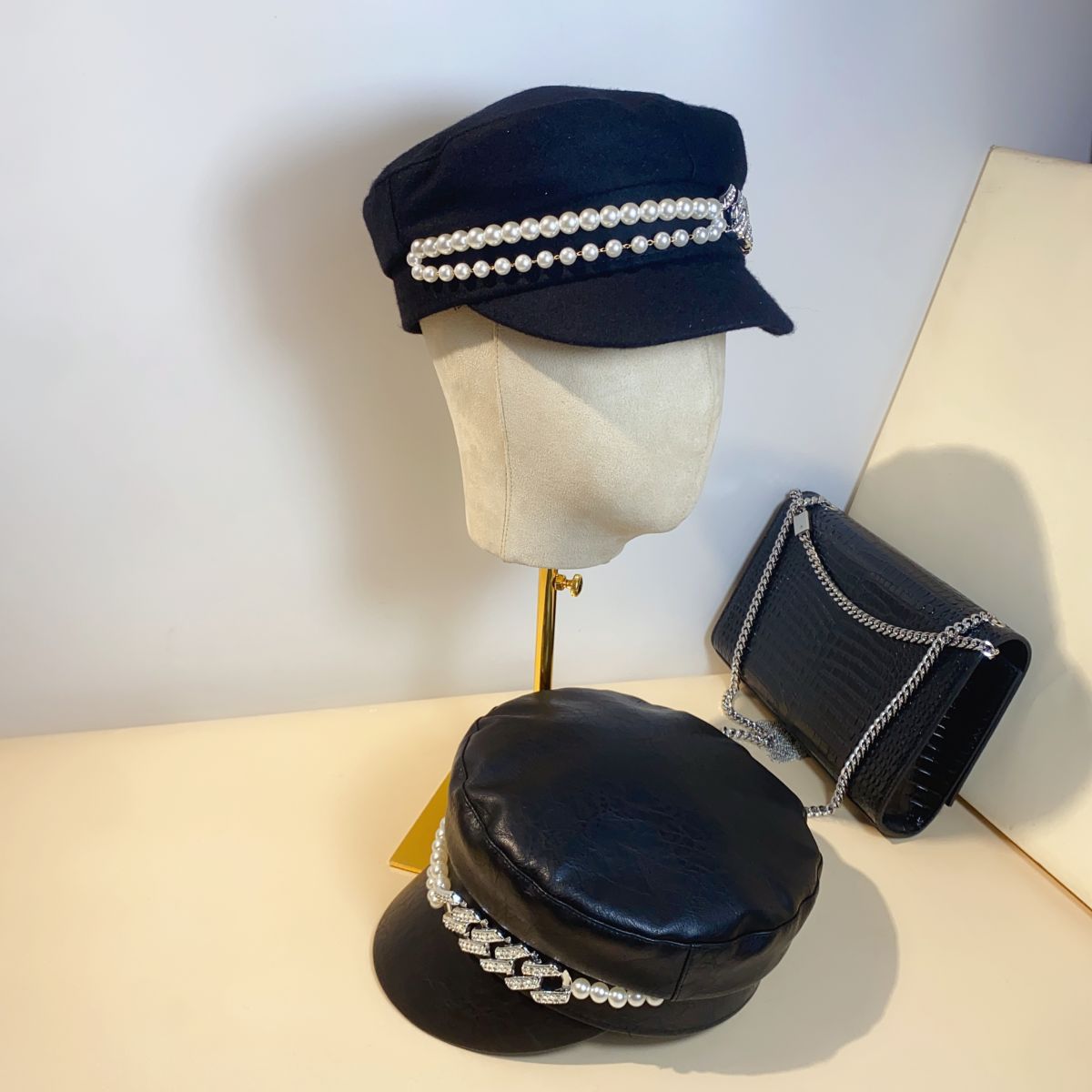 Rhinestone Flat Top Newsboy Cap Women's Korean-style All-match