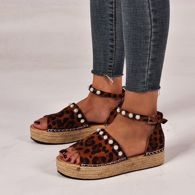 Zomersandalen Met Kleine Hak